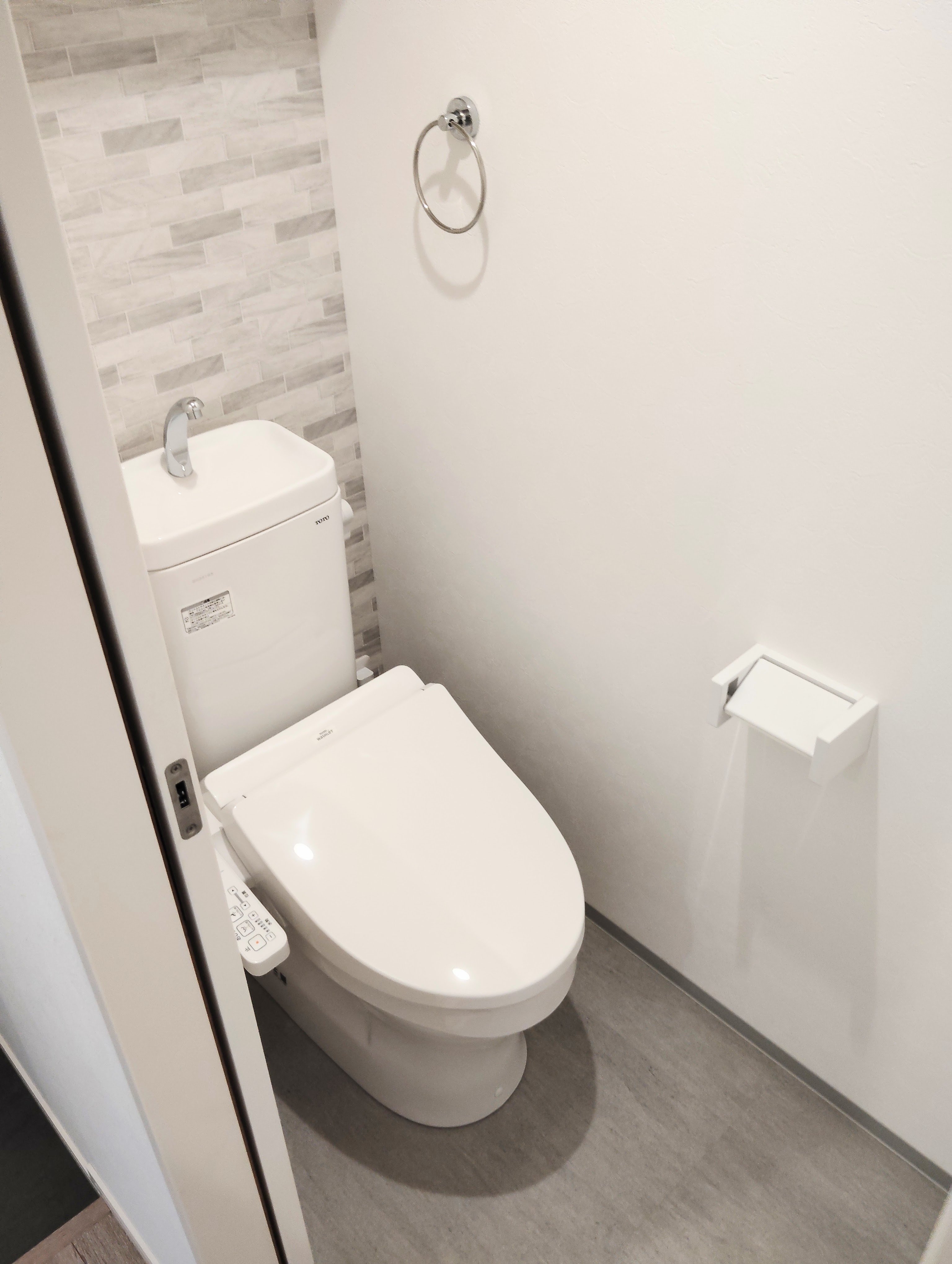 robot home魚住のトイレ写真