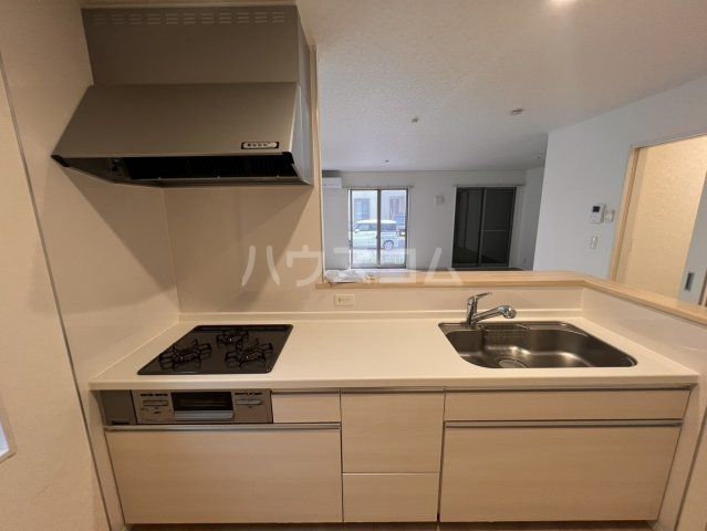 四街道市小名木戸建12号棟のキッチン写真