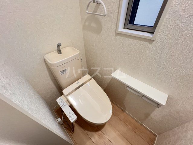 四街道市小名木戸建12号棟のトイレ写真