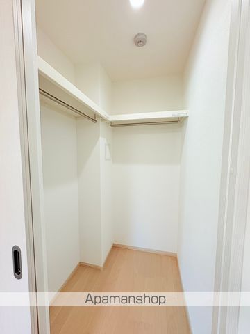 地下鉄御堂筋線 西田辺駅 徒歩10分 3階建 築1年の内装写真