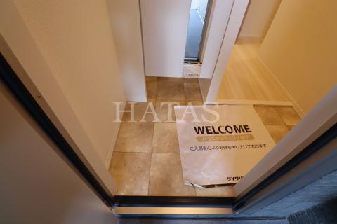 玄関　同物件別部屋です