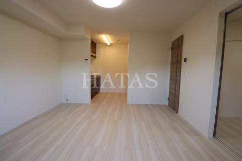 居室・リビング　同物件別部屋です