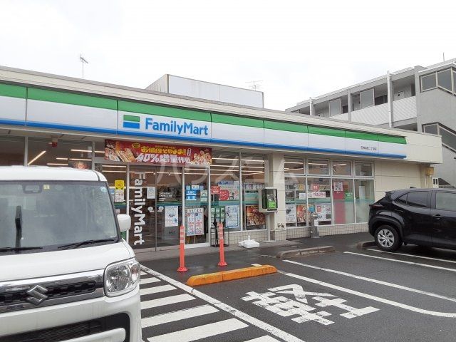 コンビニ　ファミリーマート 石神井町二丁目店（コンビニ）まで1084m