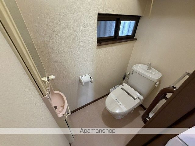 地下鉄千日前線 小路駅 徒歩5分 2階建 築78年のトイレ写真