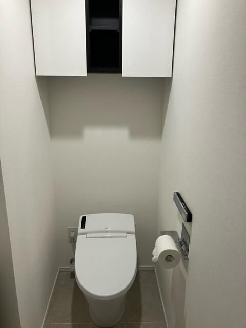 トイレ　別タイプ部屋　参考写真です