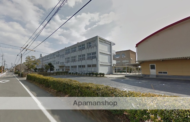 小学校　倉敷市立富田小学校（小学校）まで1300m