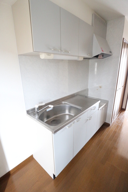 キッチン　※写真は他号室です