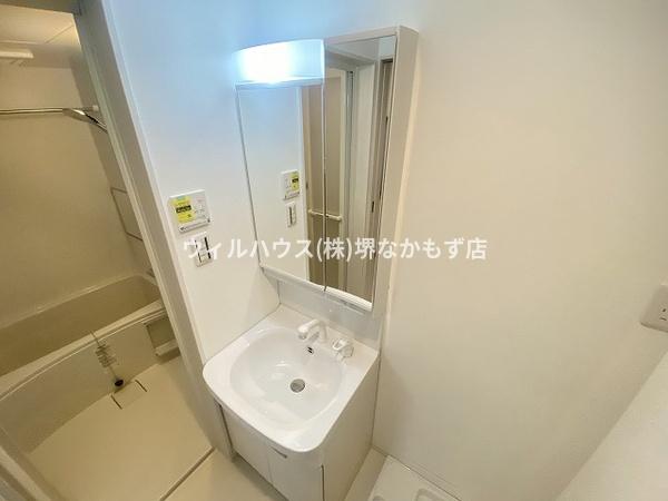 洗面設備　独立洗面台！