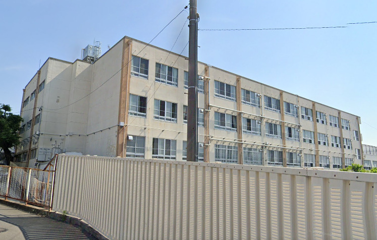 小学校　名古屋市立片平小学校（小学校）まで678m