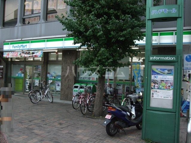 コンビニ　ファミリーマート本川越駅前店（コンビニ）まで1231m