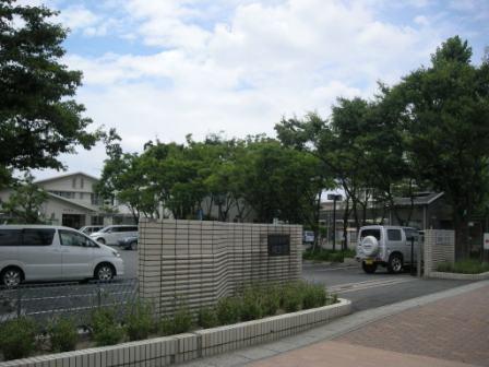 図書館　名古屋市楠図書館（図書館）まで458m