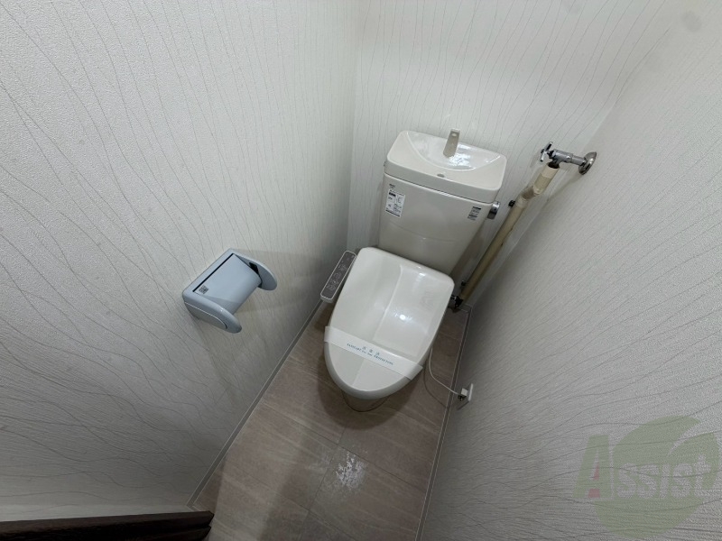 トイレ　こちらはトイレです。清潔感があり、安心して使用できます。
