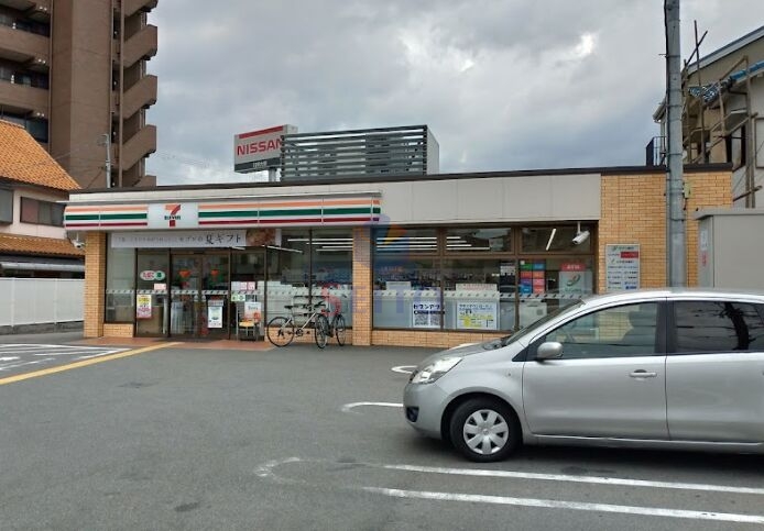 コンビニ　セブンイレブン豊中千里園1丁目店（コンビニ）まで458m