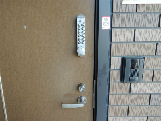 玄関　※他部屋参照・現況優先
