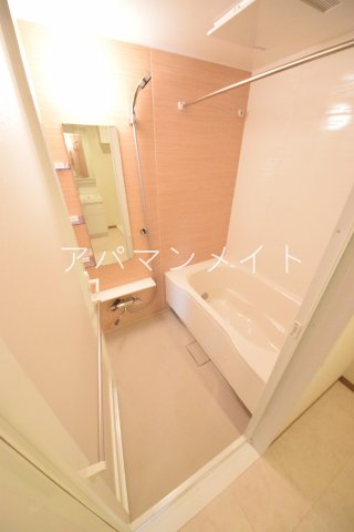 バス・シャワールーム　追い焚き付き！