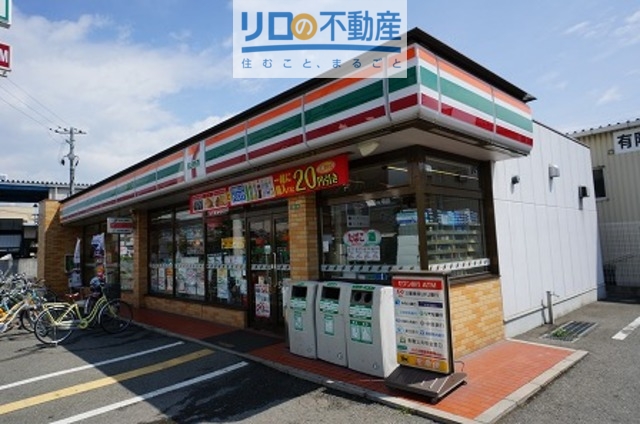 コンビニ　セブンイレブン川西下加茂1丁目店（コンビニ）まで547m