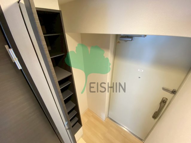 玄関　下駄箱もしっかりついてます！
