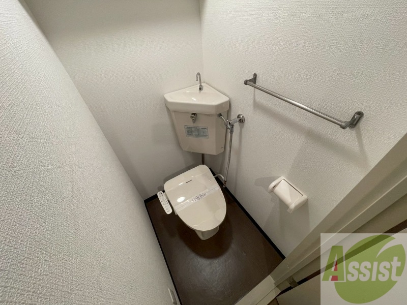 トイレ　トイレです。ウォシュレット付を探している方、おすすめです。