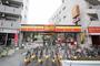 コンビニ　デイリーヤマザキ黄金通店（コンビニ）まで28m