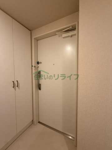 プラウドフラット西早稲田の玄関写真