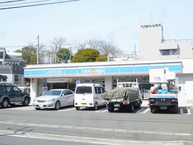 コンビニ　ローソン（コンビニ）まで520m