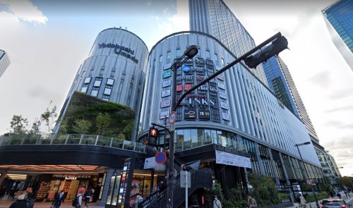 ショッピングセンター　リンクス梅田 (LINKS UMEDA)（ショッピングセンター）まで1060m
