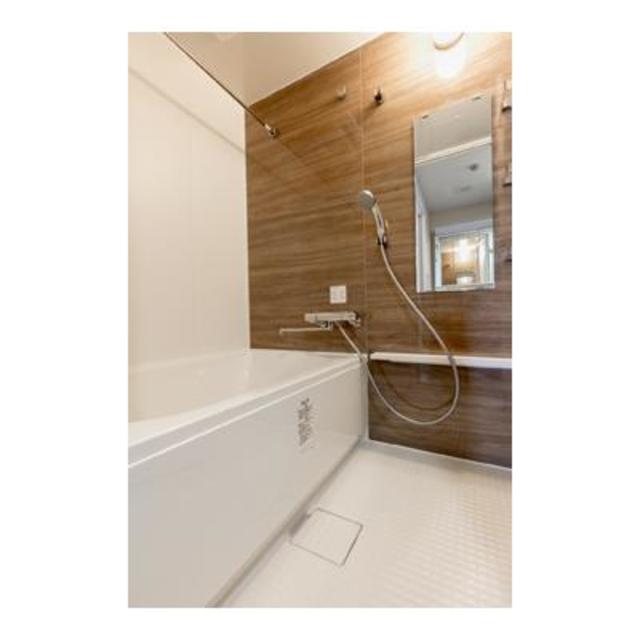 バス・シャワールーム　※写真は同タイプ住戸です。