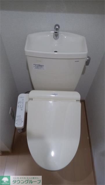 サンコート千歳烏山のトイレ写真