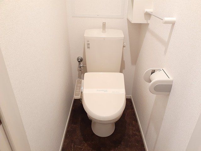 トイレ　温水洗浄便座