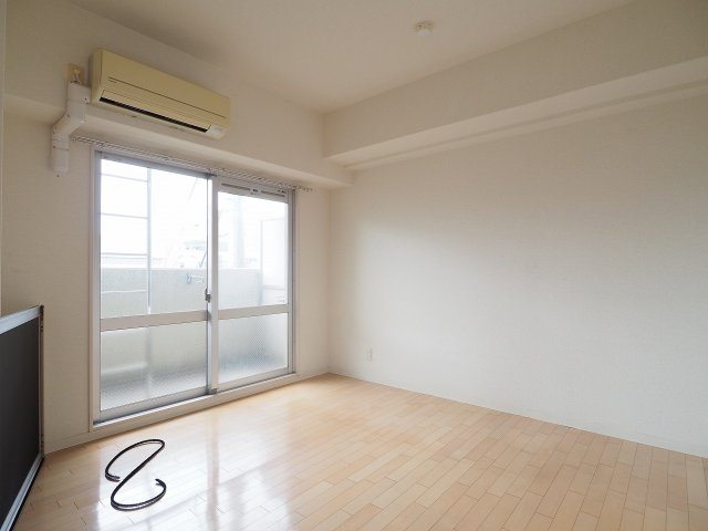その他部屋・スペース　使い勝手のいい寝室です