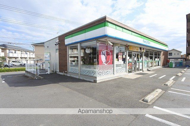 コンビニ　ファミリーマート（コンビニ）まで1454m