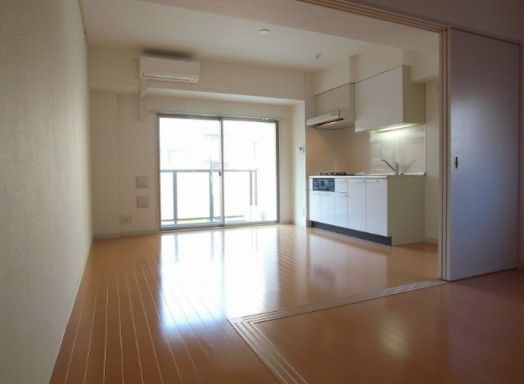 アルクス森下の居間写真