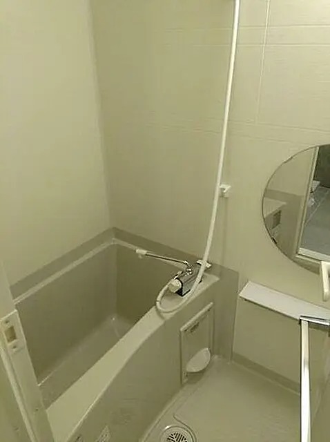 バス・シャワールーム　風呂