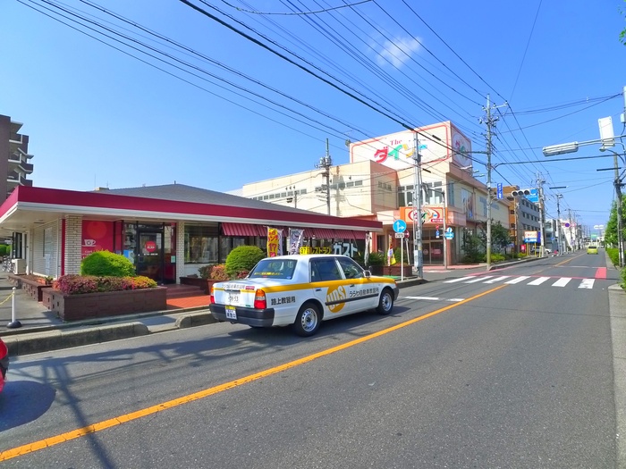 飲食店　ガスト（飲食店）まで225m
