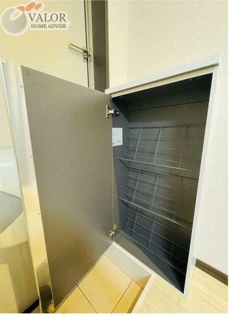 玄関　玄関収納