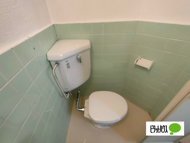 フルール成田香里園のトイレ写真