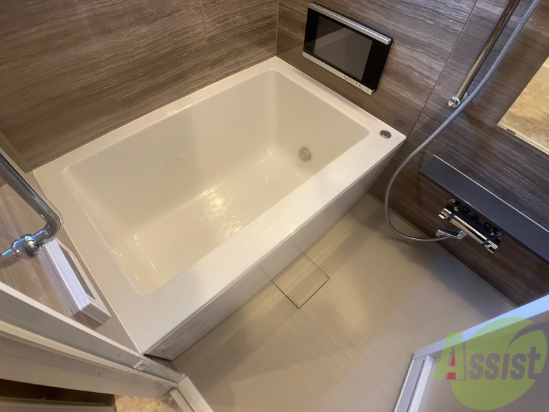 バス・シャワールーム　お風呂になります。一日の疲れを癒してくださいね。