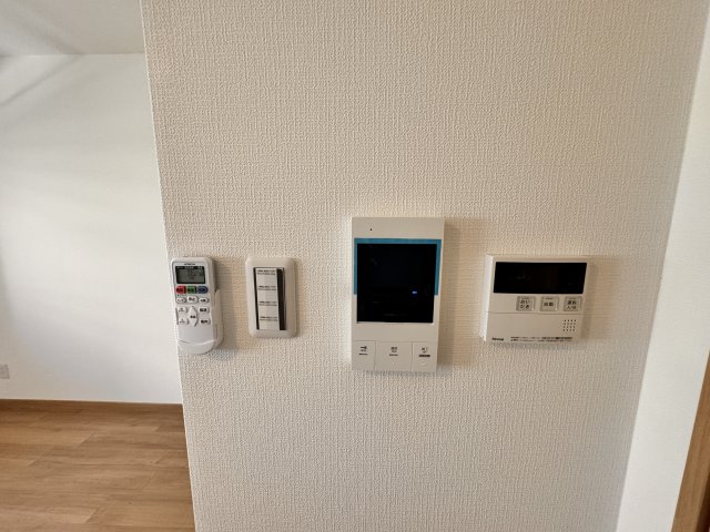 セキュリティ　モニター付きインターホン