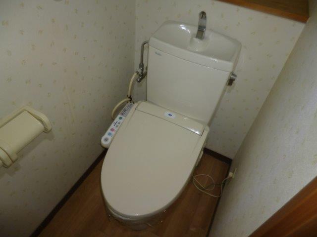 ＪＲ山陽本線 倉敷駅 徒歩16分 2階建 築26年のトイレ写真