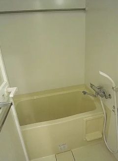 バス・シャワールーム　参考写真：別部屋タイプ