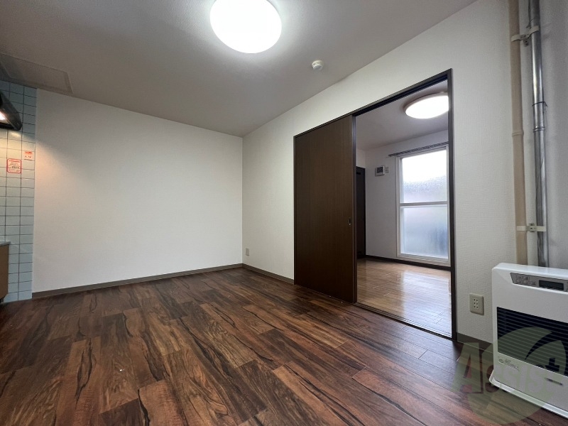 居室・リビング　広くてキレイなお部屋が広がっていて、充実した生活が送れそう。