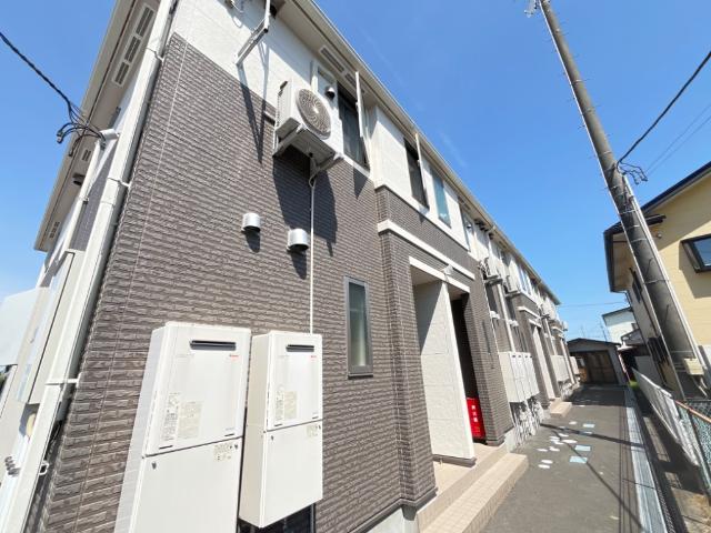 エントランス　外観写真（昼）