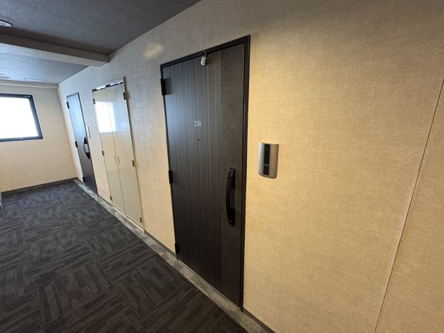 S-RESIDENCE志賀本通Northの玄関写真