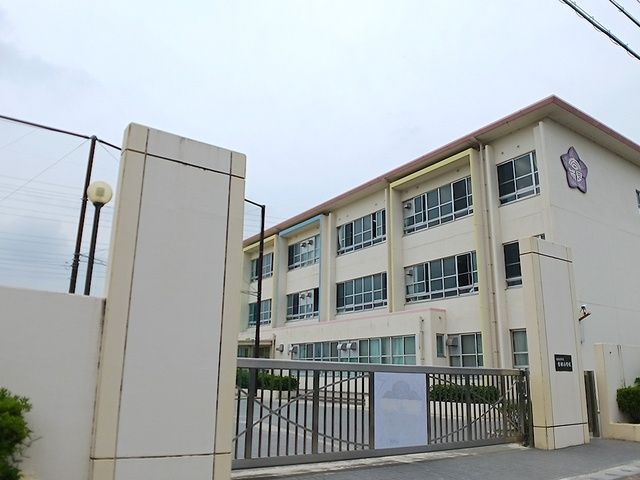 小学校　吉根小学校（小学校）まで505m