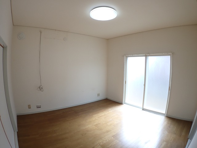 三内玉作2-77一戸建の居間写真