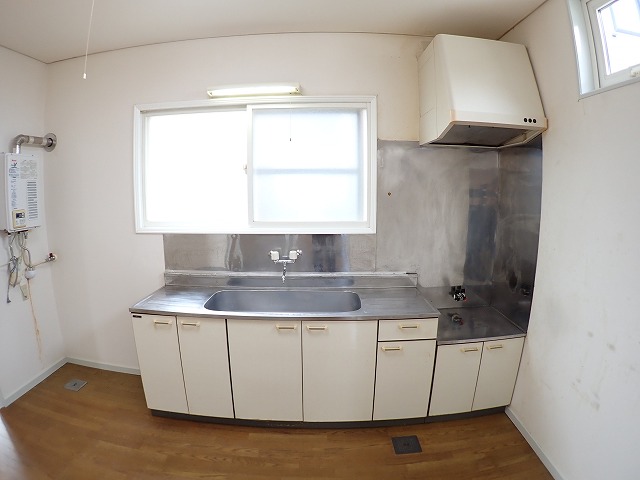 三内玉作2-77一戸建のキッチン写真