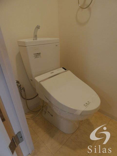 ＪＲ東海道本線 新大阪駅 徒歩7分 9階建 築9年のトイレ写真