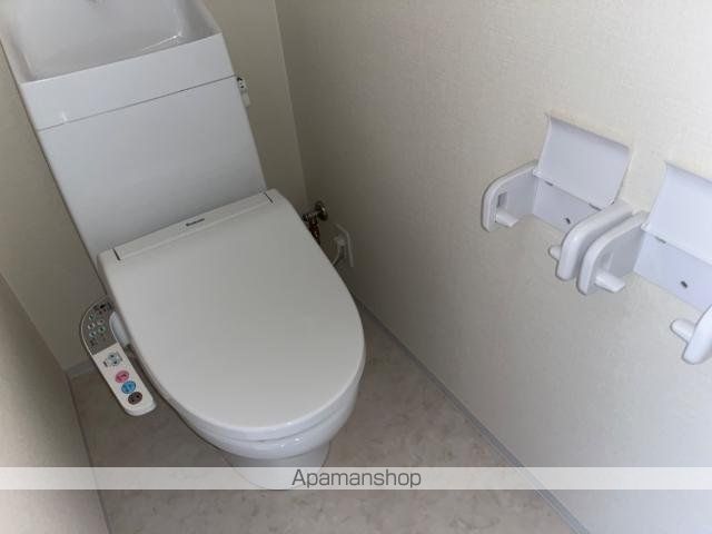 グレース・アクイラのトイレ写真