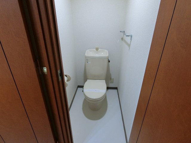 トイレ　別号室参考写真