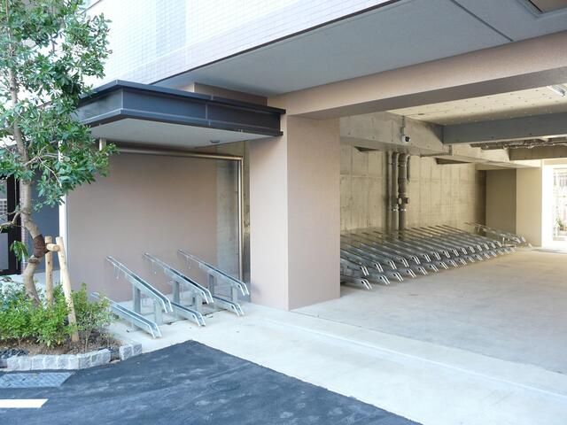 エントランス　建物の内部です